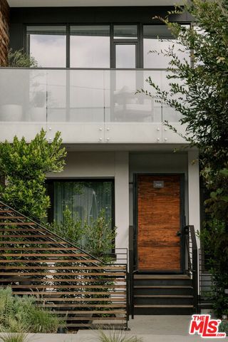 702 N Doheny Drive TH19, West Hollywood, CA 90069