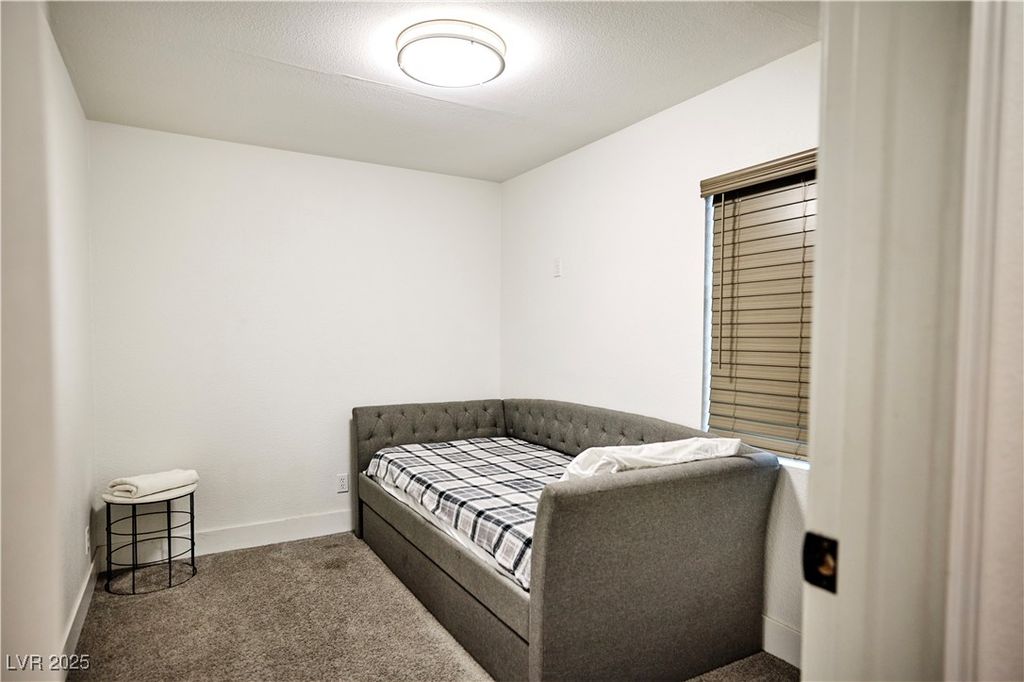 Image 10 of property listing at 6348 Mockingbird Lane, Las Vegas, NV 89103