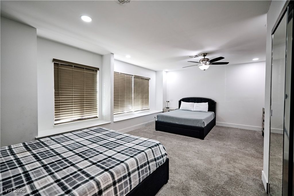 Image 17 of property listing at 6348 Mockingbird Lane, Las Vegas, NV 89103