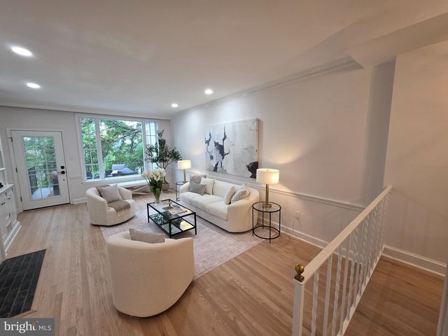 3643 SAINT MARYS PL NW, Washington, DC 20007