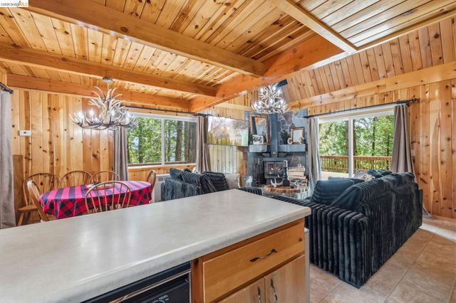 26399 Old Mono Rd, Long Barn, CA 95335
