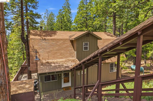26399 Old Mono Rd, Long Barn, CA 95335