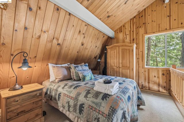 26399 Old Mono Rd, Long Barn, CA 95335