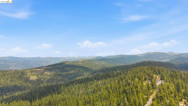 26399 Old Mono Rd, Long Barn, CA 95335