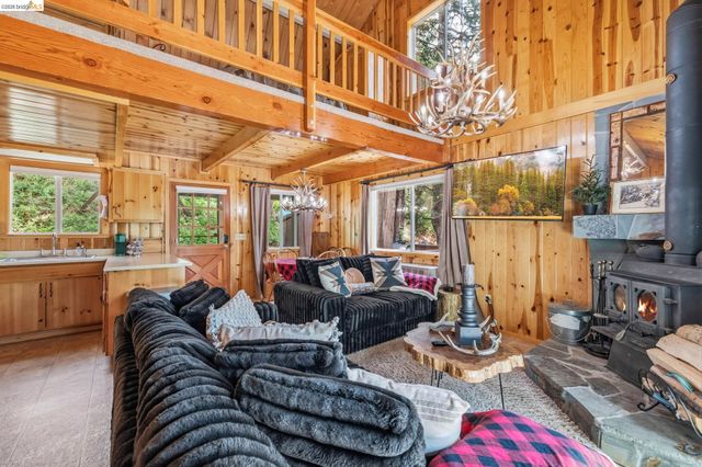 26399 Old Mono Rd, Long Barn, CA 95335