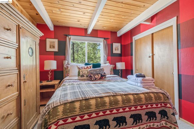 26399 Old Mono Rd, Long Barn, CA 95335