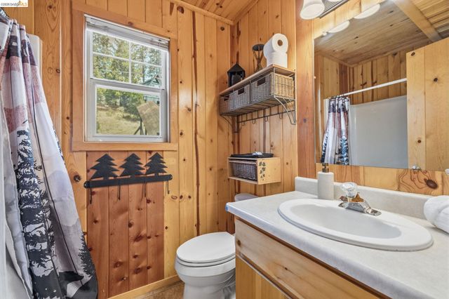 26399 Old Mono Rd, Long Barn, CA 95335