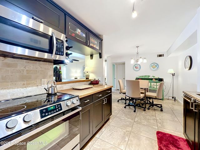 225 S Tropical Trail 601, Merritt Island, FL 32952