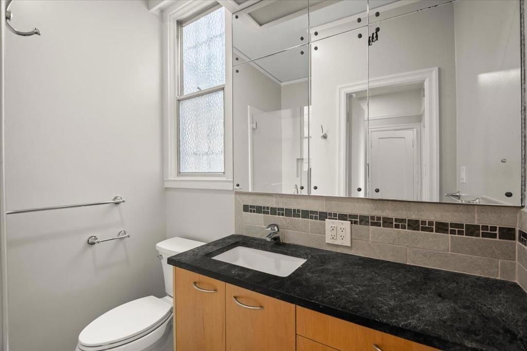 Image 10 of property listing at 32393241 Clement Street, San Francisco, CA 94121