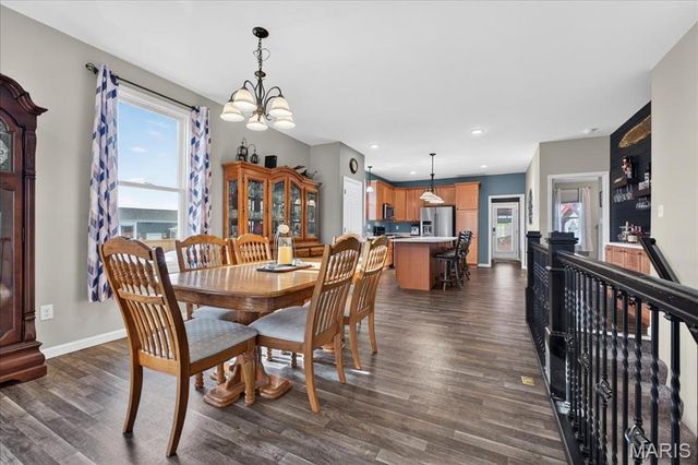 4033 Fulling Mill Street, St Charles, MO 63301