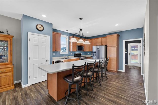 4033 Fulling Mill Street, St Charles, MO 63301