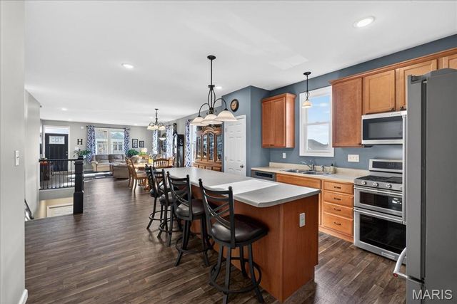 4033 Fulling Mill Street, St Charles, MO 63301