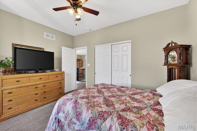 4033 Fulling Mill Street, St Charles, MO 63301