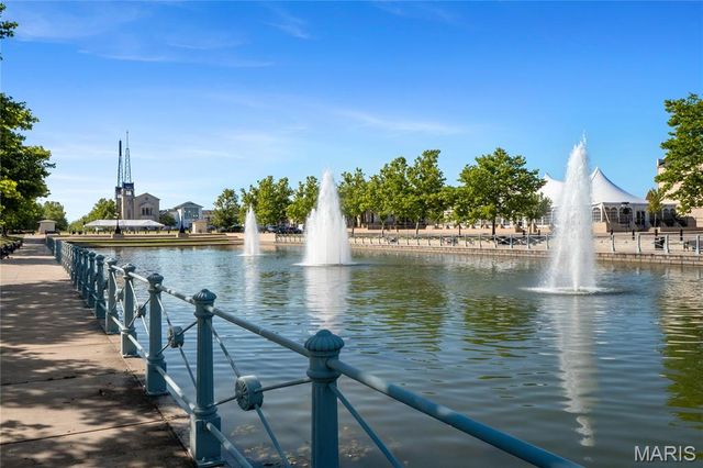 4033 Fulling Mill Street, St Charles, MO 63301