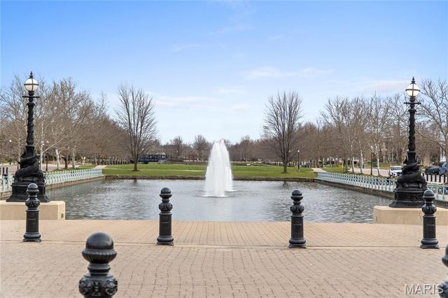 4033 Fulling Mill Street, St Charles, MO 63301