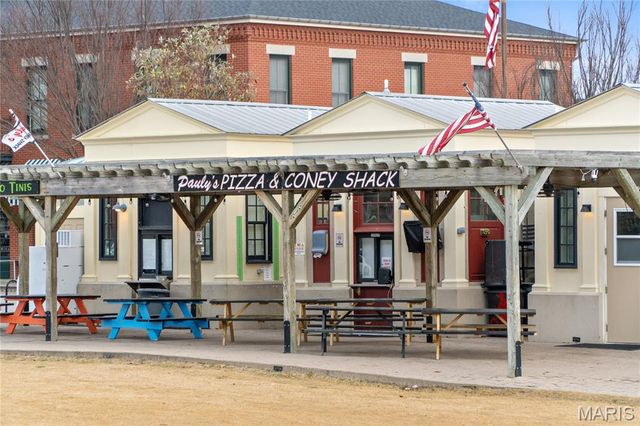 4033 Fulling Mill Street, St Charles, MO 63301