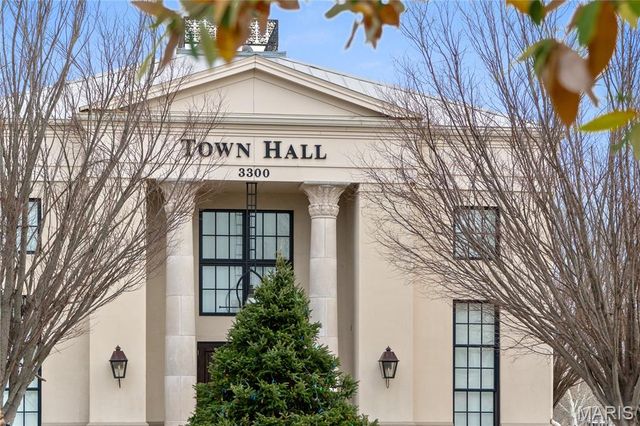 4033 Fulling Mill Street, St Charles, MO 63301