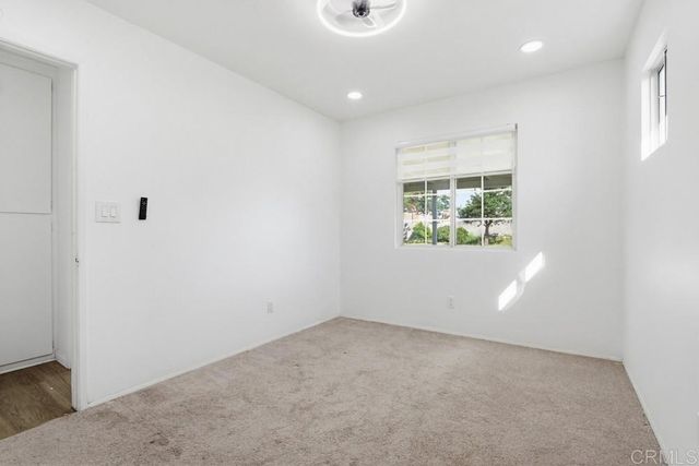 9462 Doheny Rd., Santee, CA 92071