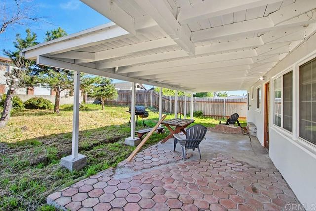 9462 Doheny Rd., Santee, CA 92071