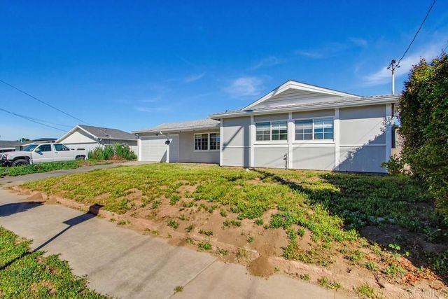 9462 Doheny Rd., Santee, CA 92071