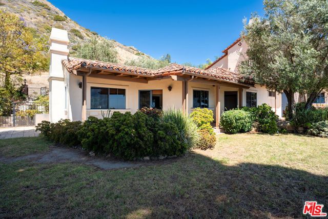4211 Avenida De La Encinal GH, Malibu, CA 90265