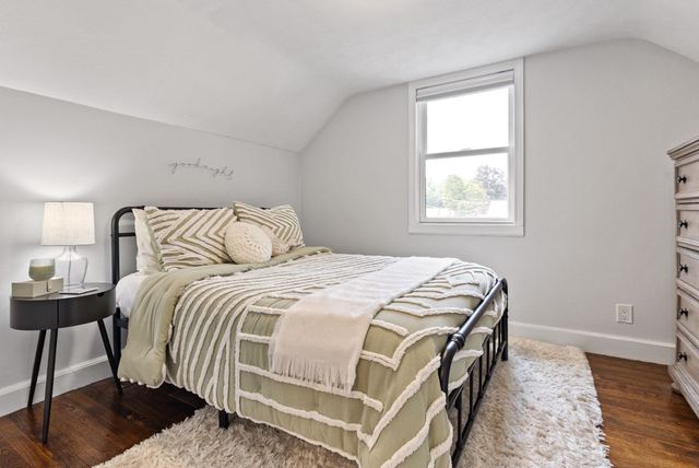10 Suffolk Rd, Sharon, MA 02067