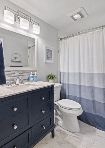 10 Suffolk Rd, Sharon, MA 02067