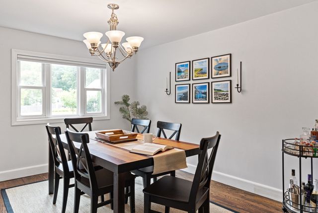 10 Suffolk Rd, Sharon, MA 02067