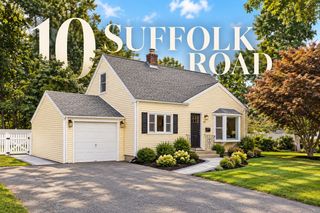10 Suffolk Rd, Sharon, MA 02067
