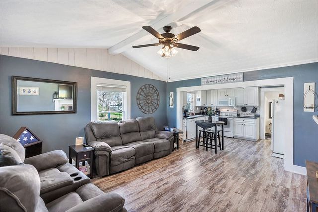 11 Jackson Street, Liberty, SC 29657