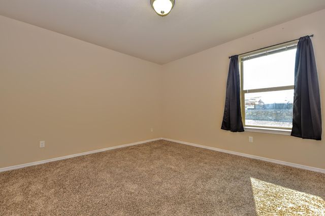 909 Villa Seca Drive, Horizon City, TX 79928