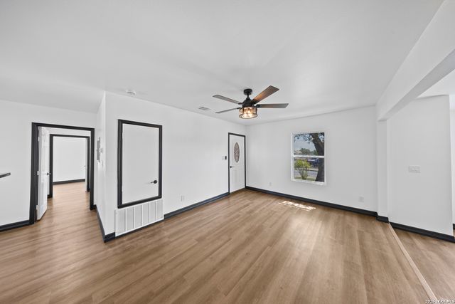 703 Glamis, San Antonio, TX 78223