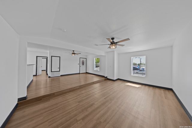 703 Glamis, San Antonio, TX 78223