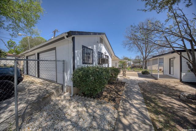 703 Glamis, San Antonio, TX 78223