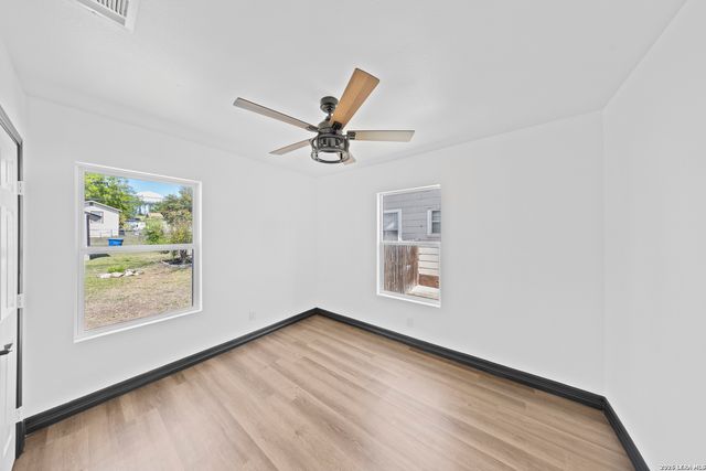 703 Glamis, San Antonio, TX 78223