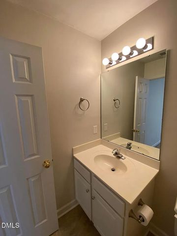 9110 Grassington Way, Raleigh, NC 27615