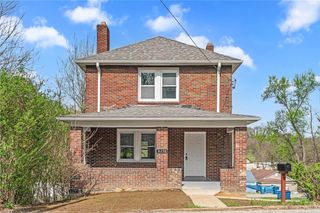 8250 Aber Rd, Verona, PA 15147
