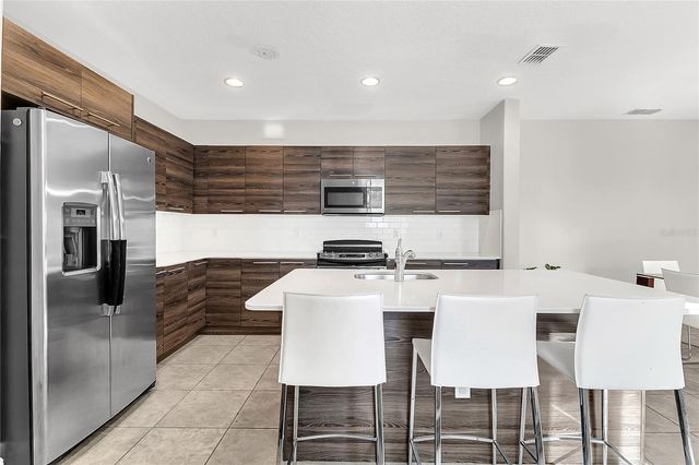 105 KENNY BOULEVARD, Haines City, FL 33844