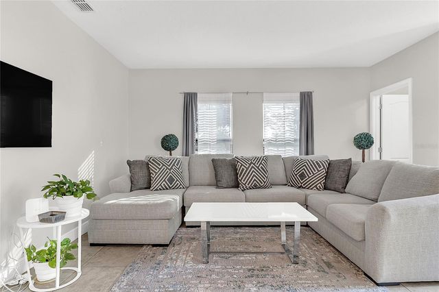 105 KENNY BOULEVARD, Haines City, FL 33844