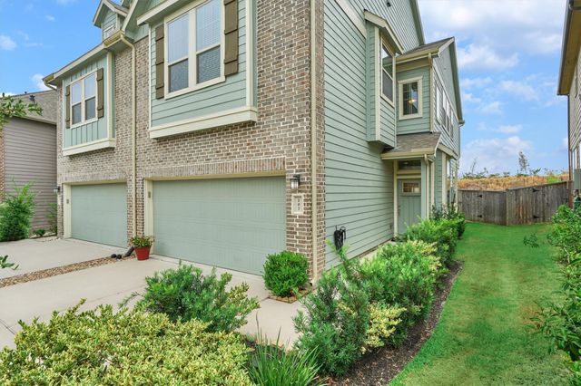 207 Biltmore Loop, Montgomery, TX 77316