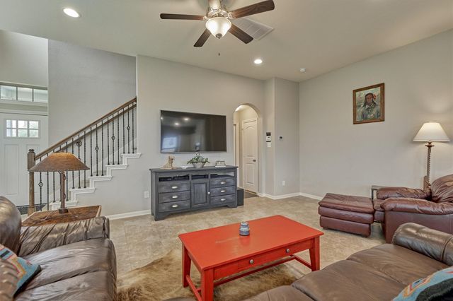 207 Biltmore Loop, Montgomery, TX 77316