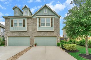 207 Biltmore Loop, Montgomery, TX 77316