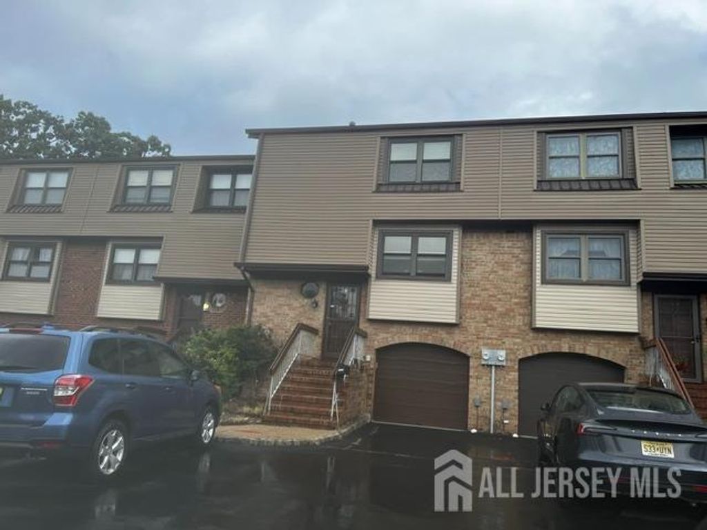2403 merrywood Drive 2403, Edison, NJ 08817