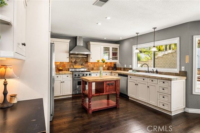 1336 Old Trail Drive, Corona, CA 92882