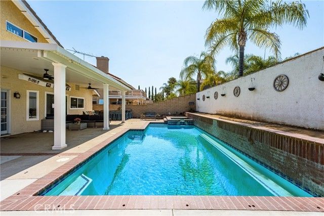 1336 Old Trail Drive, Corona, CA 92882