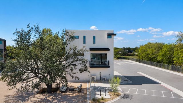 10805 Hermosillo DR 1009, Austin, TX 78758