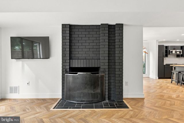 11607 HUNTERS GREEN CT, Reston, VA 20191