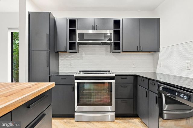 11607 HUNTERS GREEN CT, Reston, VA 20191