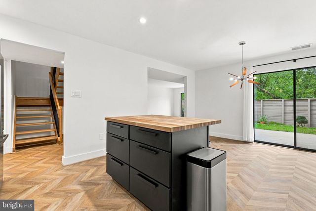 11607 HUNTERS GREEN CT, Reston, VA 20191