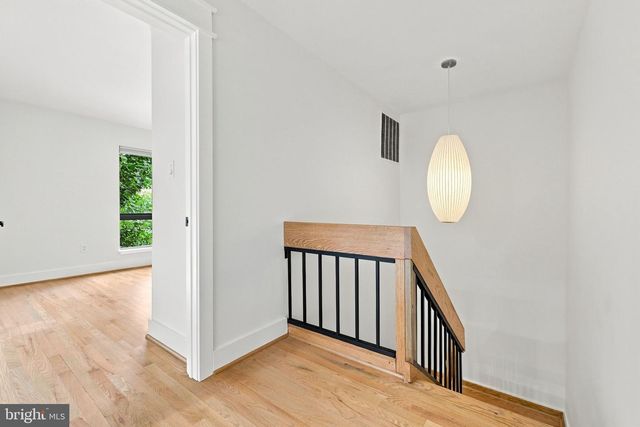 11607 HUNTERS GREEN CT, Reston, VA 20191